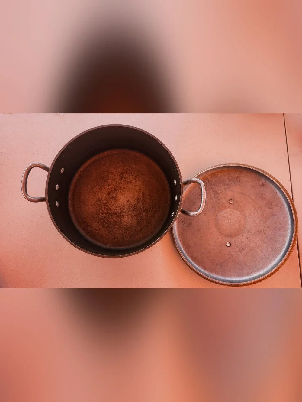 Copper-Colored Dutch Oven Lid - Home Kitchen